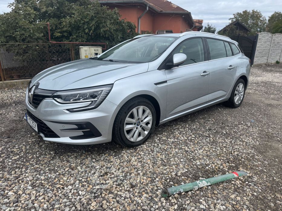 Renault Megane Grandtour E-TECH Plug-in 160
