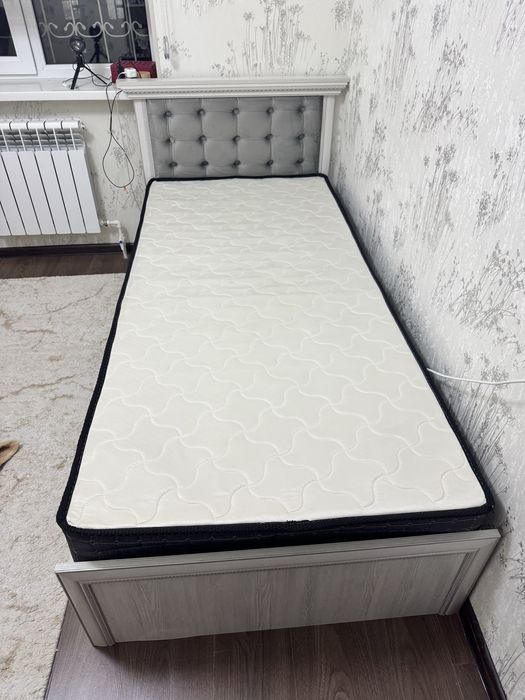 Продам кровать практически новая