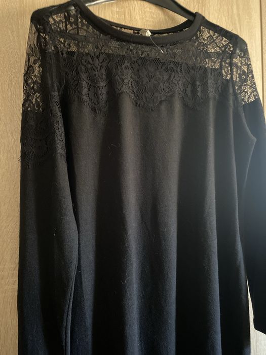 Rochita tricotata, de culoare neagra, masura 44-46