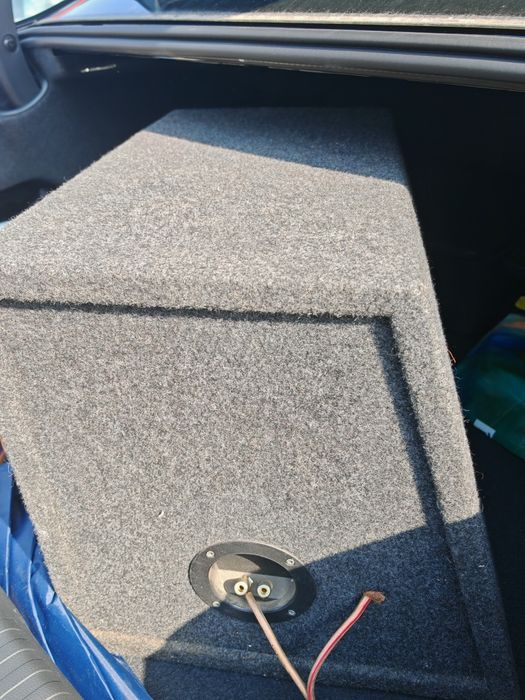 Vând subwoofer auto Pioneer