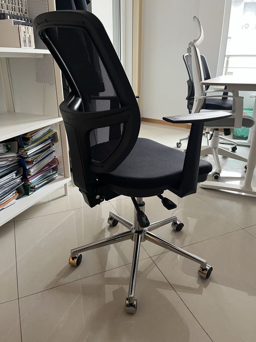 6 броя офис столове