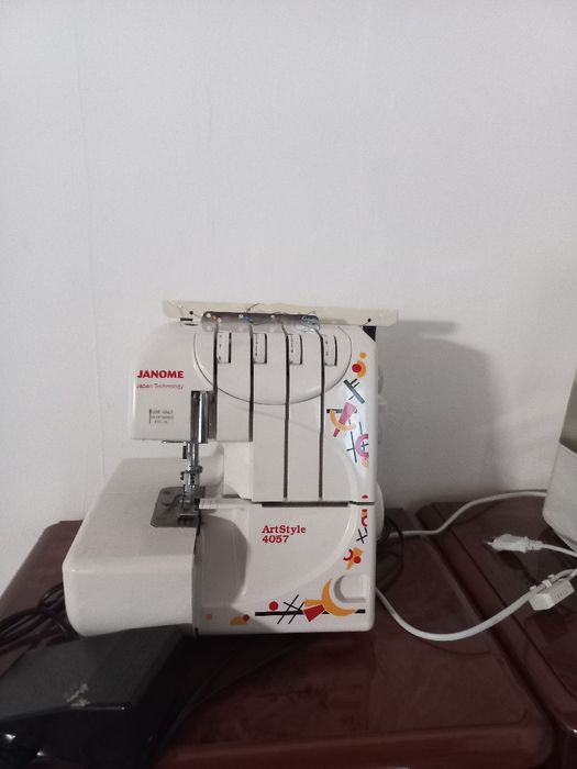 Продам оверлог цена 85000