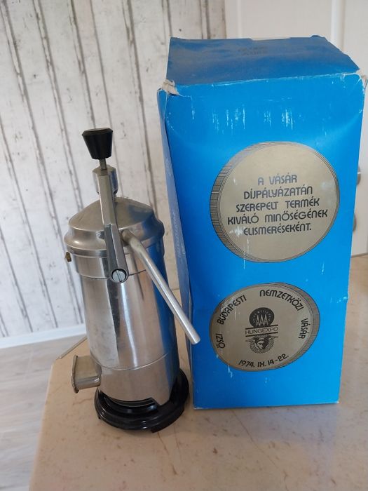 Нова кафеварка, унгарска