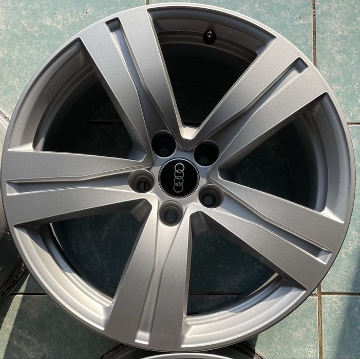 Jante aliaj R18 originale AUDI A5 Q5 Q7 ET25