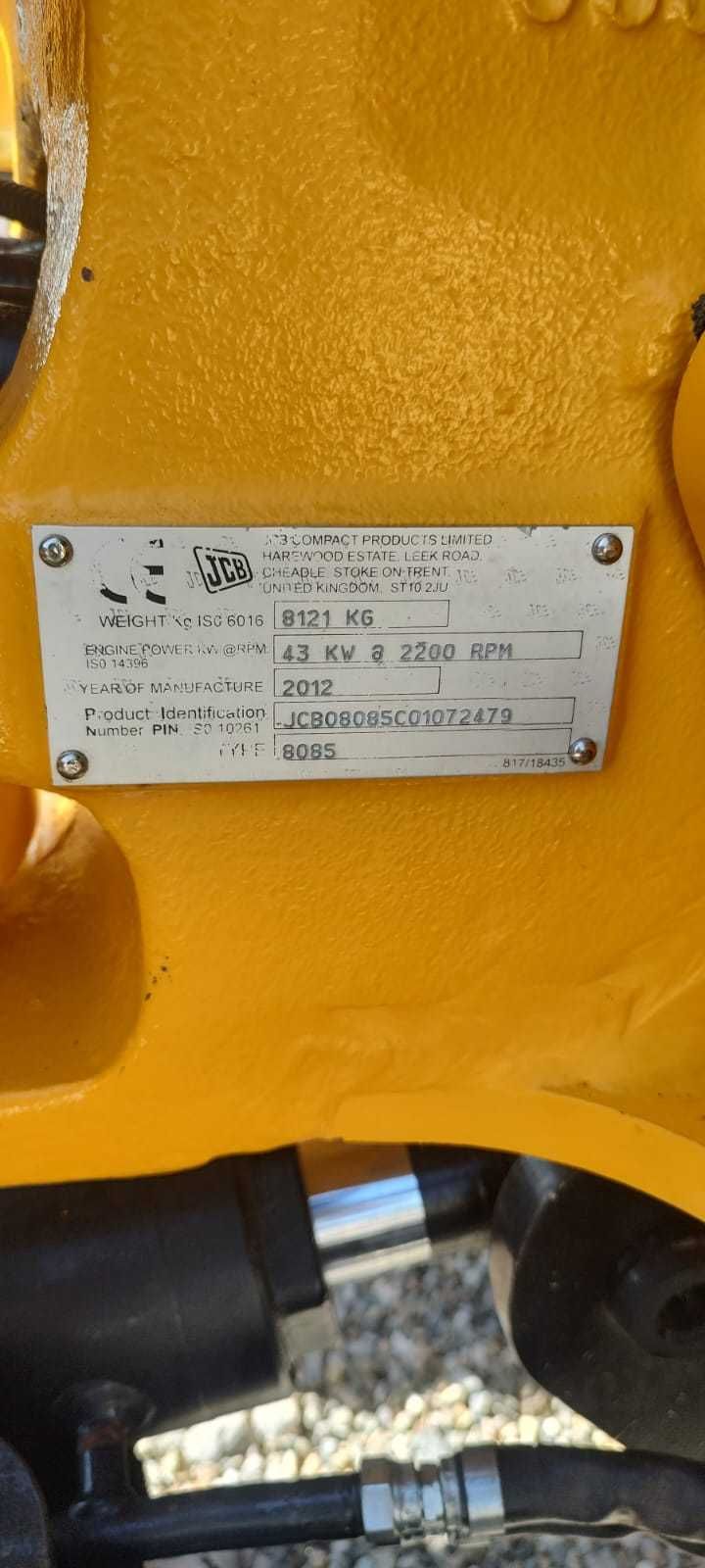Excavator marca JCB, model 8085ZTS