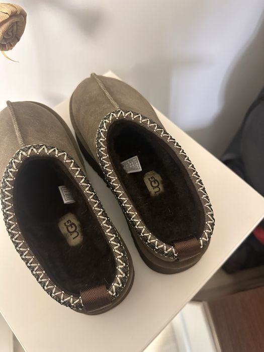 Ugg tazz marimea 37