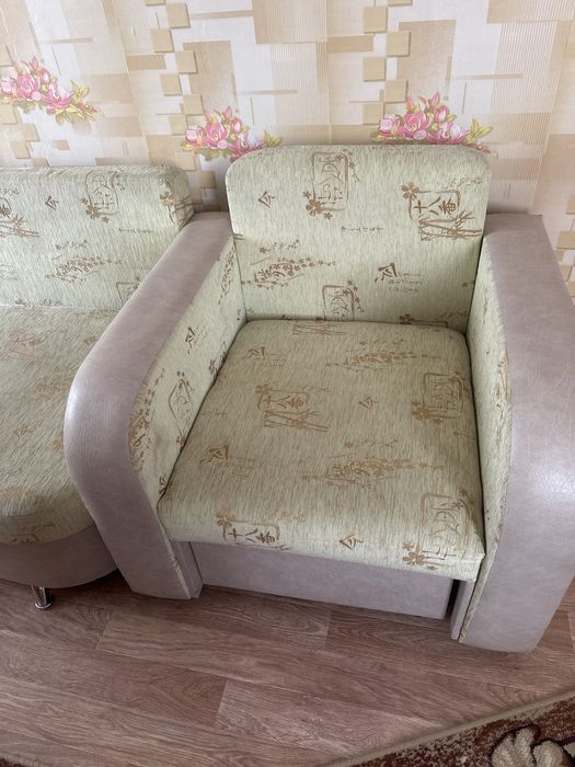 Продаю диван и кресло