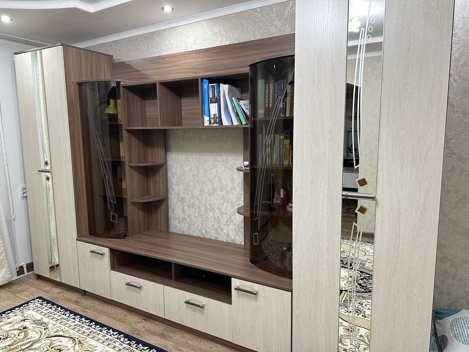 Срочно продам шкаф-стенку