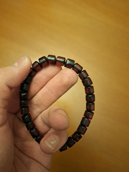 Кехлибарена мъжка гривна