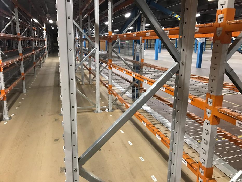 Rafturi metalice apex sh