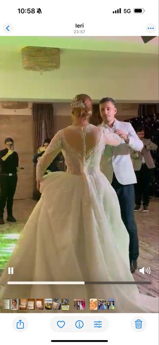 Rochie de mireasa superba