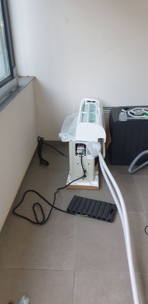 Montez instalatii aer condiționat noi si second hand.