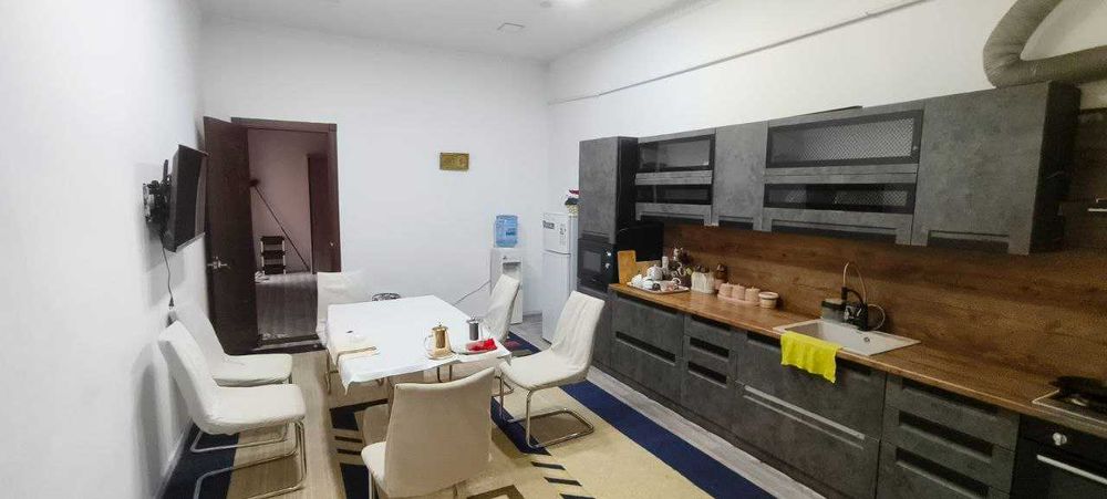 ;Hovli‼️7xona 206m2 6 sotihli Yashnobod Tuzel mavzesida joylashgan