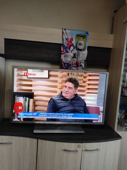 LED Телевизор PHILIPS 40 инча