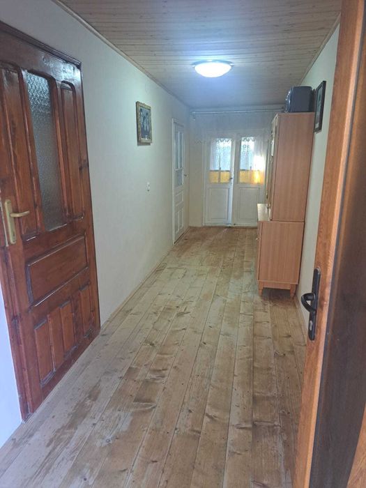 Vând casa în  sat Giurgesti,com.Vulturesti, jud.Suceava