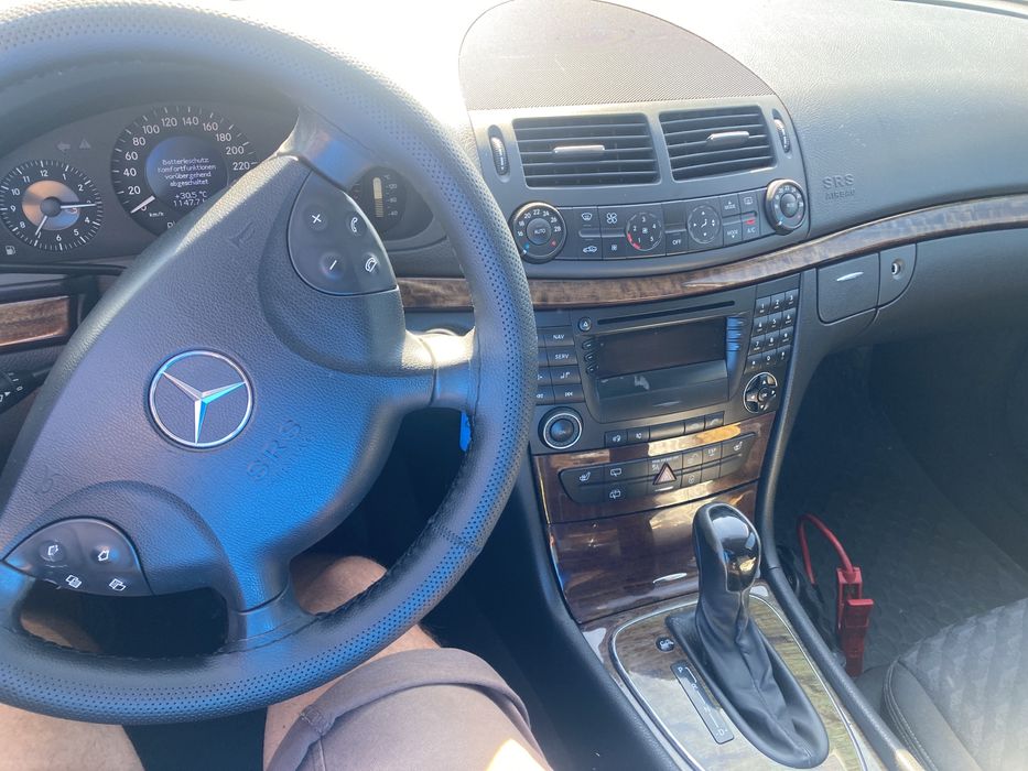 Продава се само на части Mercedes E270 CDI E280CDI 2003 год