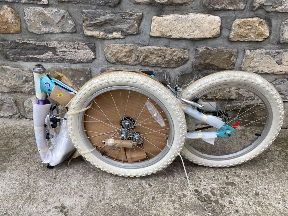 Bicicletă Dottis nouă de copii