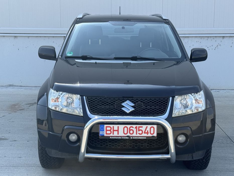 Suzuki Grand Vitara  4x4 - Black and White edition -Posibilitate rate
