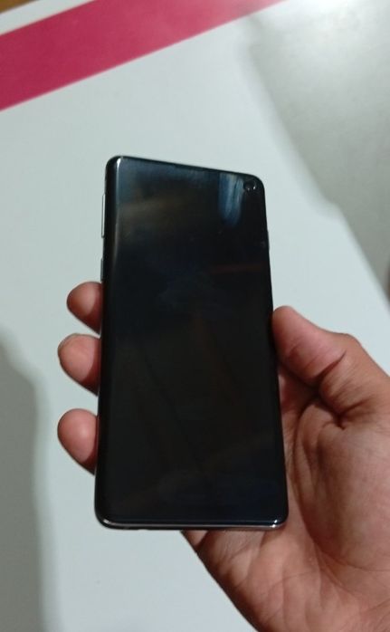 Samsung s10  8/128gb
