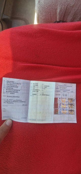 Vand W CRAFTER 2011 , 7 locuri si bena 3,5m