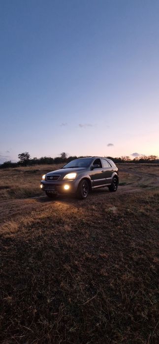 Vând  sau schimb ,kia sorento