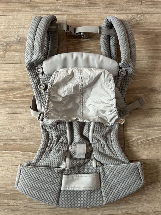 Ергономична раница Ergobaby Adapt Softflex Mesh цвят Pearl Grey