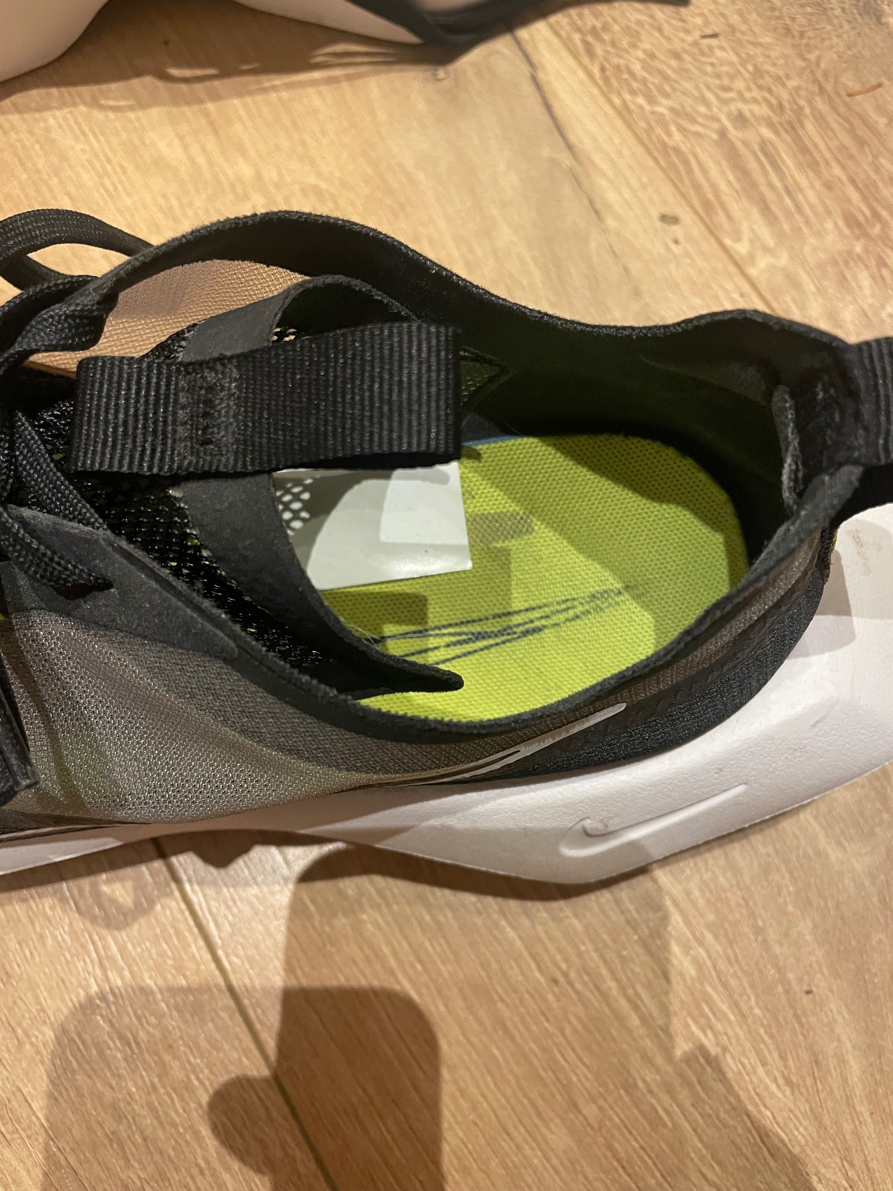 Маратонки Nike унисекс