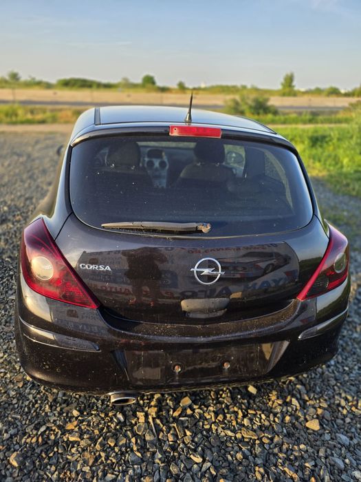 Opel Corsa 1.4 benzina