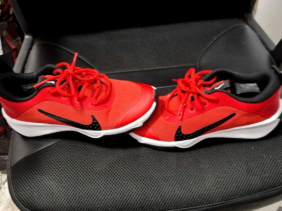 Червени Маратонки Nike. 37.5 номер