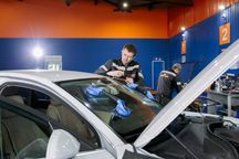 Замена автостекла, установка лобового стекла за 40 минут