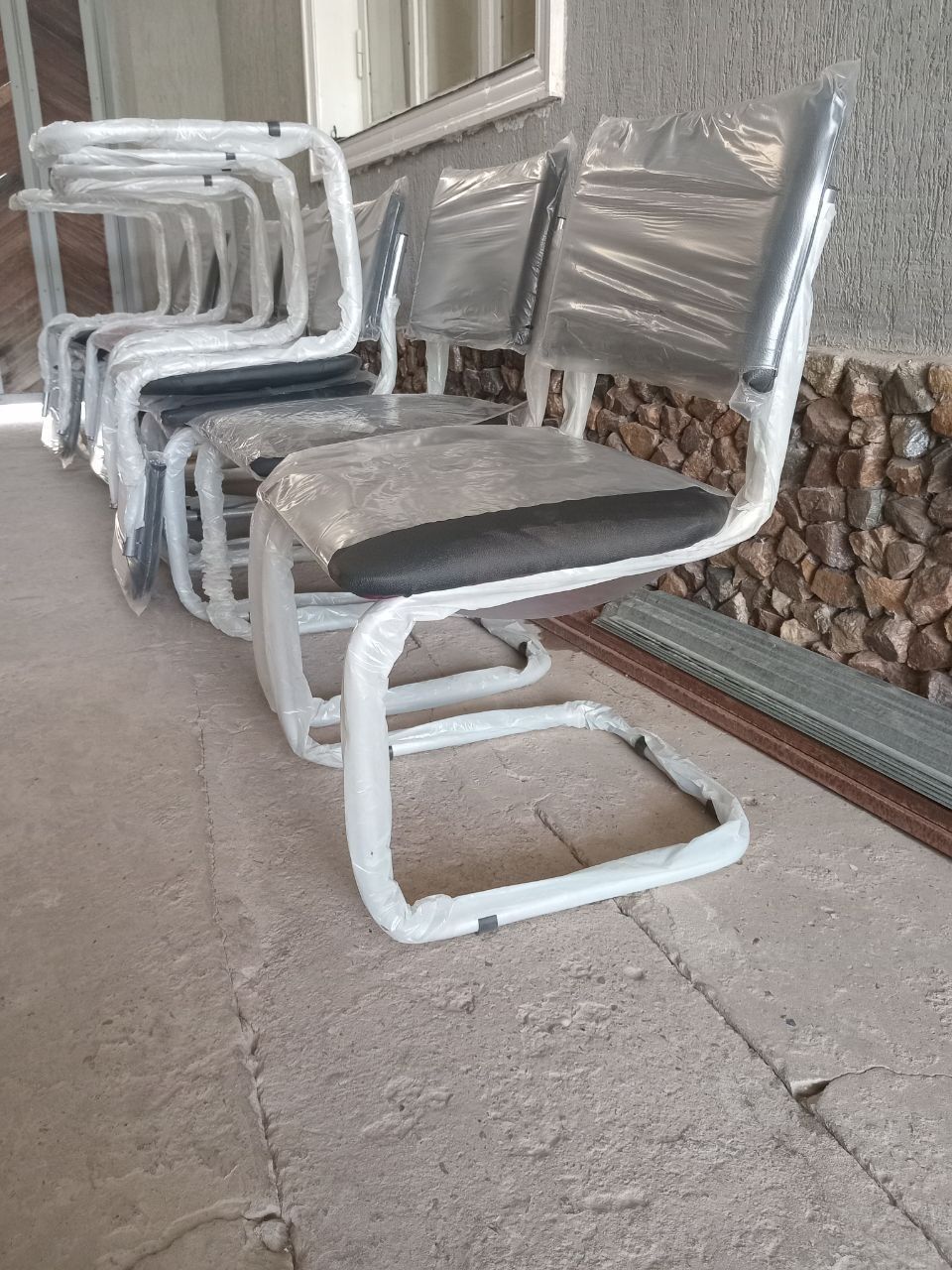 Продается стулья
