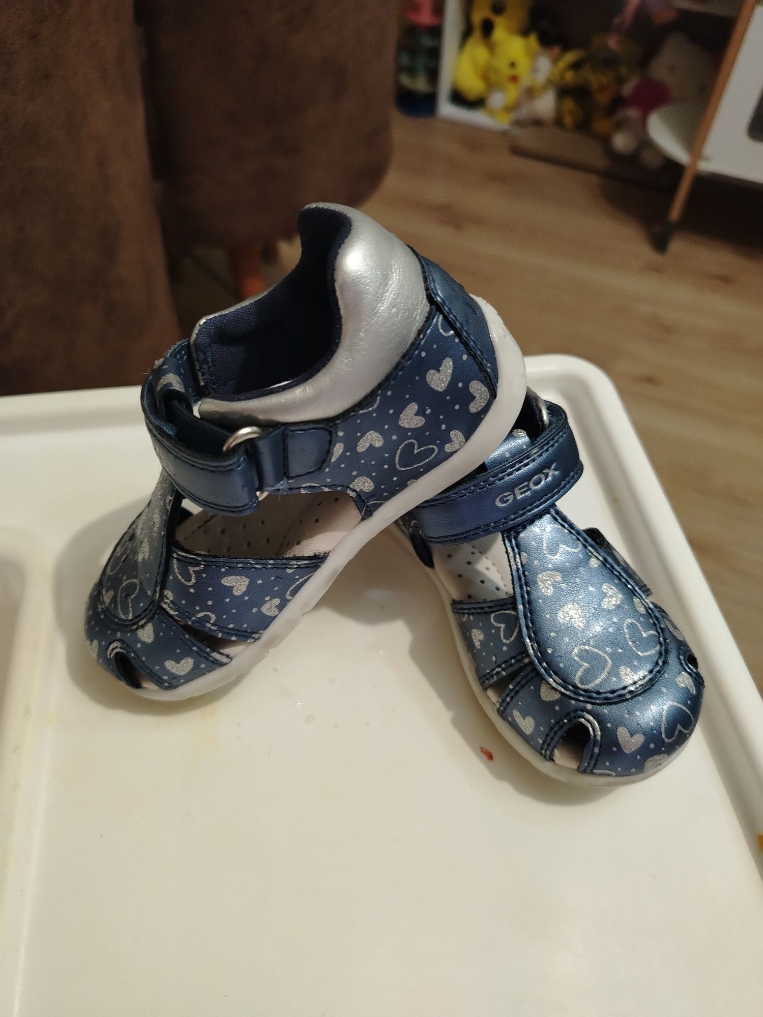Бебешки сандалки на Geox