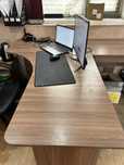 В продаже офисная мебель