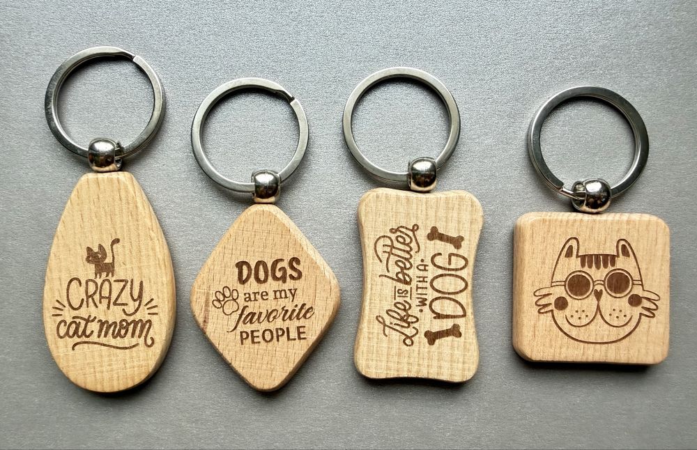 Дървени ключодържатели с детайлна лазерна гравюра
