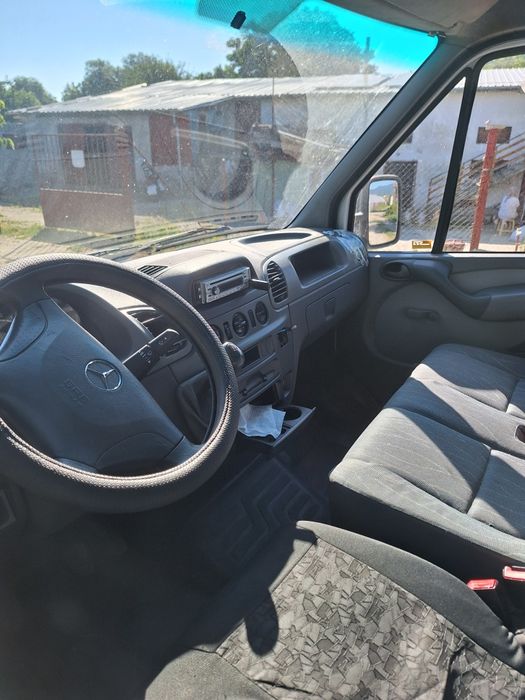 Mercedes sprinter 208