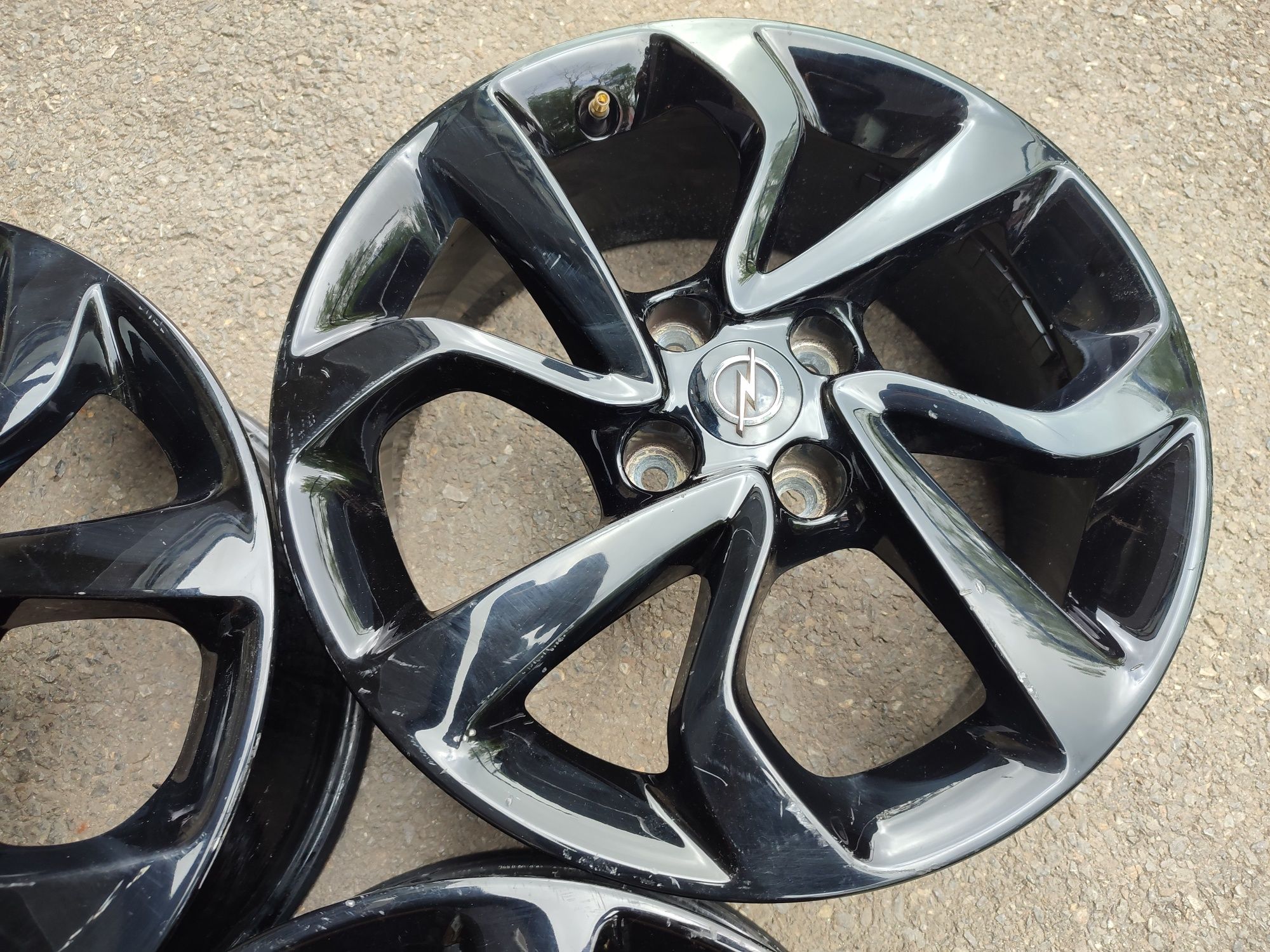 16" оригинални алуминиеви джанти за Opel Corsa...