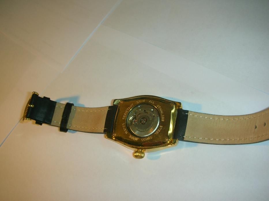 Продавам оригинален швейцарски часовник Жан Руле, стомана.