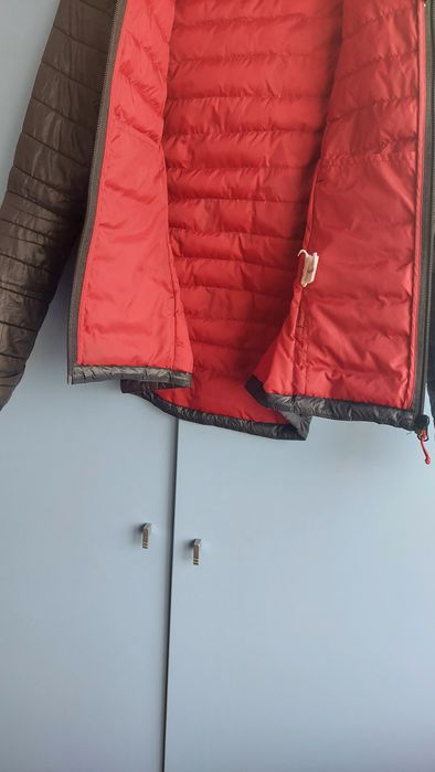 Vând geaca dama Quechua S