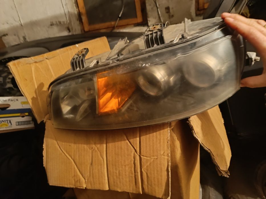 Фарове за Фиат Пунто МК2