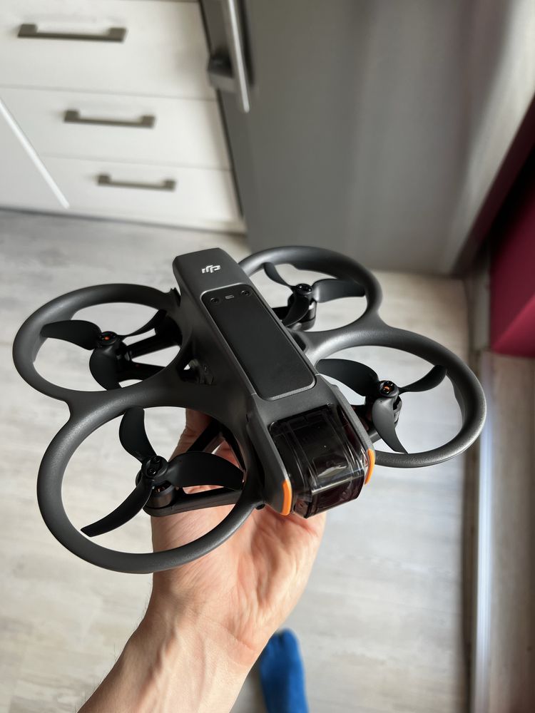 DJI Avata 2 Fly More Combo с 3 батерии