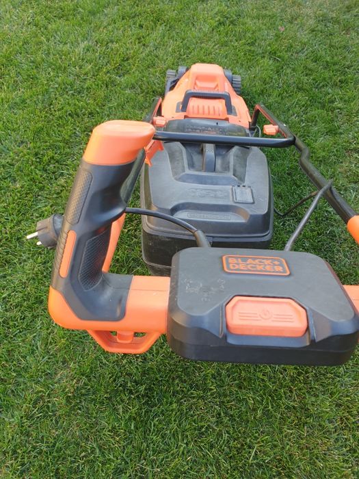 Masina tuns iarba Black+Decker