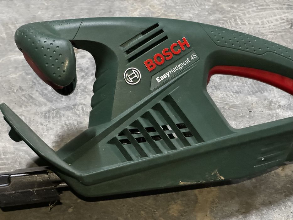 Foarfeca electrica gard viu Bosch Easyhedgecut 45
