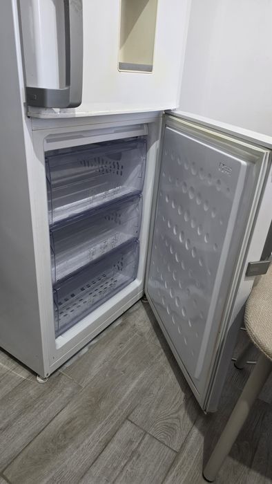 Combina frigorifica Beko