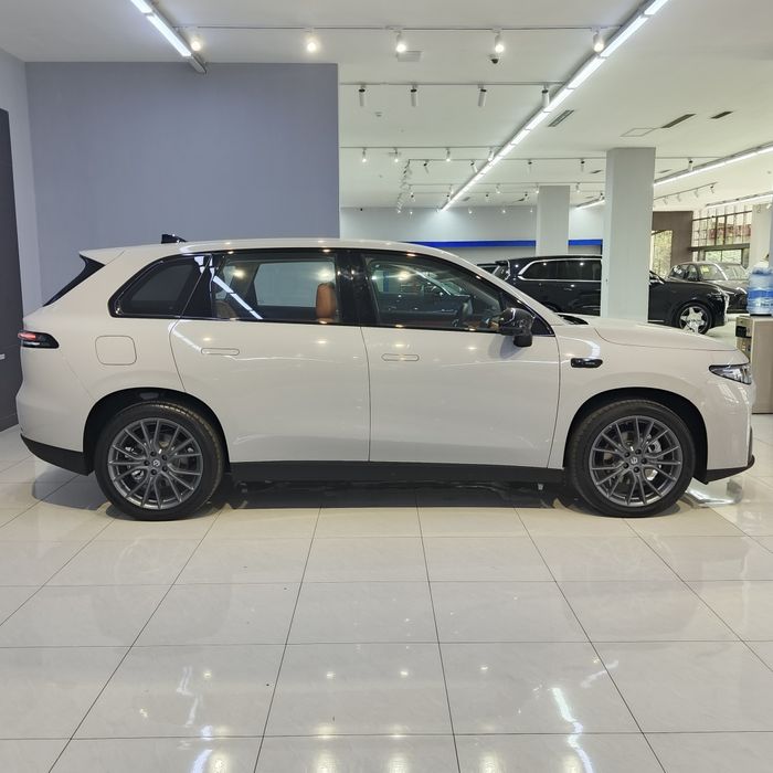 Leapmotor C10 530Km Elektr Komfort Dop opsiya 2025 3 yil garantiya