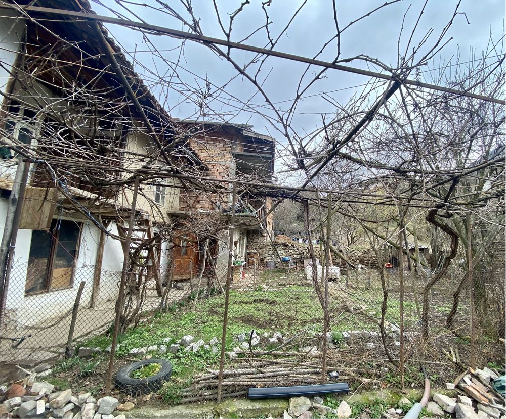 Къща в село Петрич