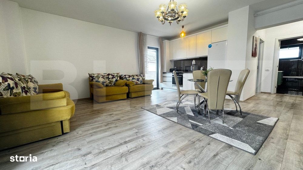 Apartament cu 2 camere, open space, zona Coresi Mall