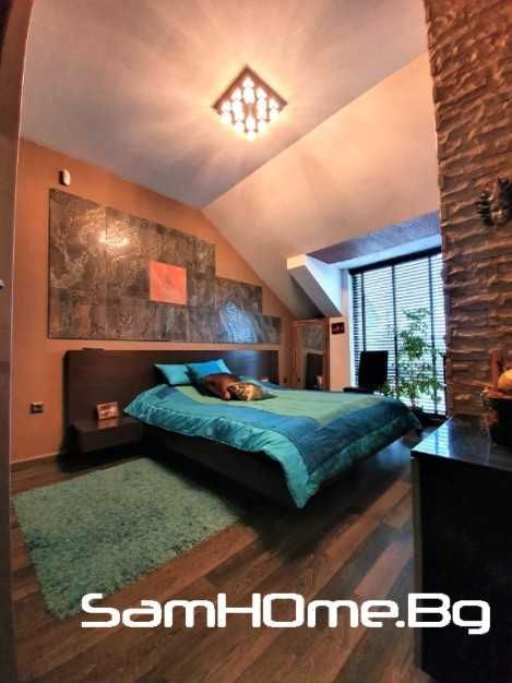 Продава се Четиристаен апартамент в Варна, Зимно кино Тракия - 166 кв.м за 1507 €/кв.м - Снимка #7