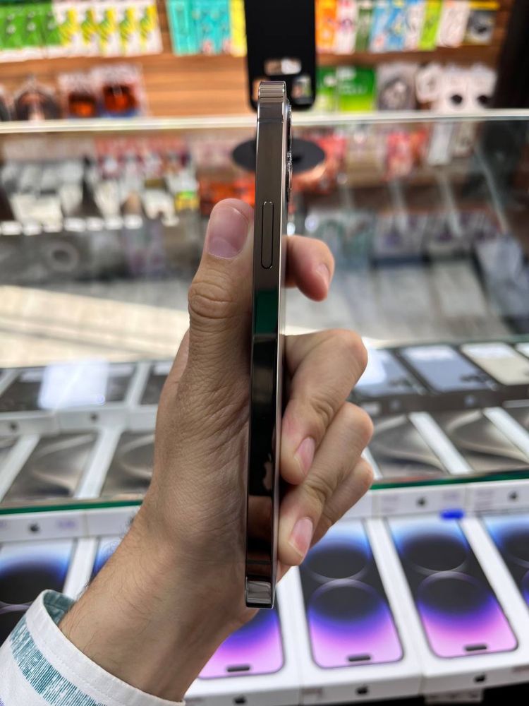 Iphone 12 pro holati tiniq 82%