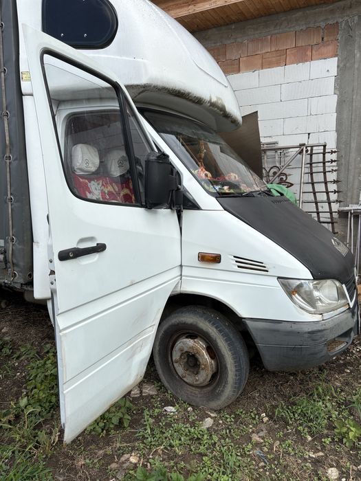 Mercedes-Benz Sprinter 413 CDI, an 2004, autoutilitară 3.5T