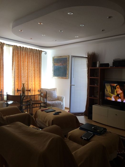 Casa de vânzare (vila duplex) vedere lac